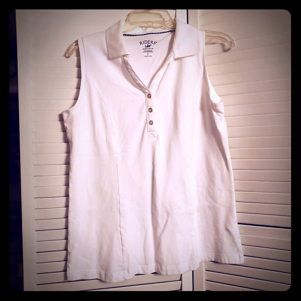 White sleeveless and collared polo